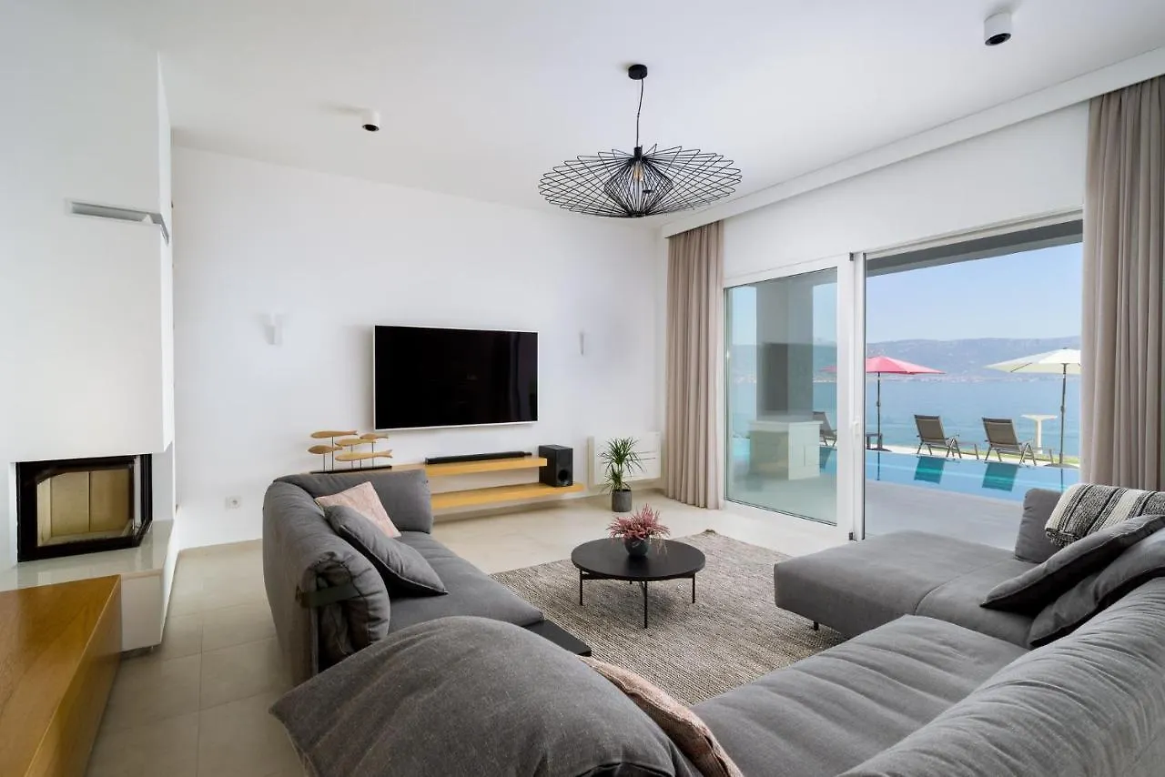 Acadia Beach Villas & Apartments Slatine