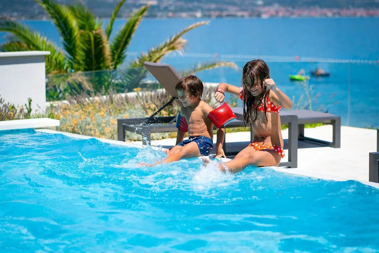 Acadia Beach Villas & Apartments Slatine 0*,  Kroatien