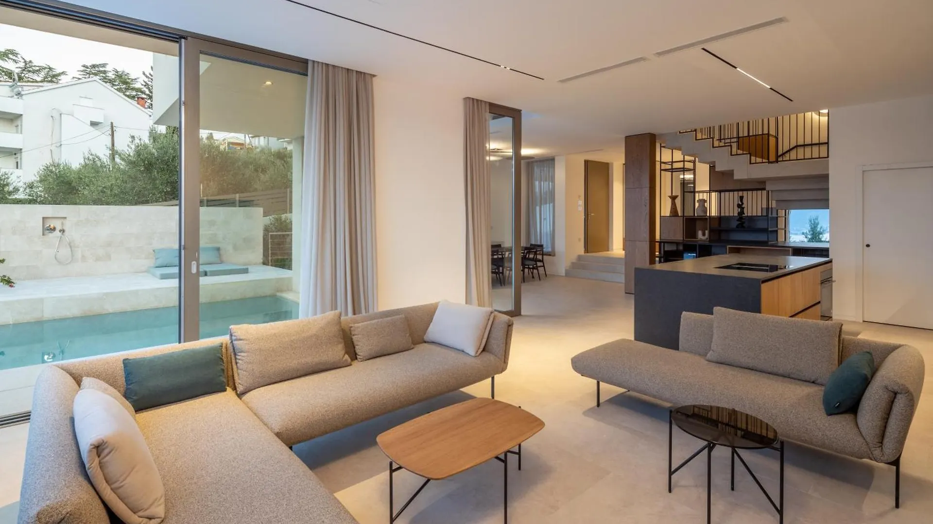 Acadia Beach Villas & Apartments Slatine