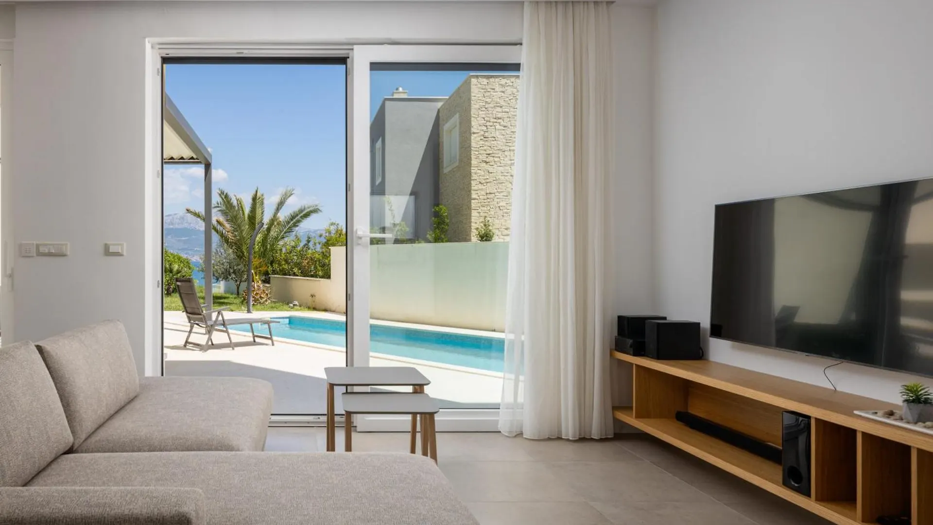 Acadia Beach Villas & Apartments Slatine Croatia